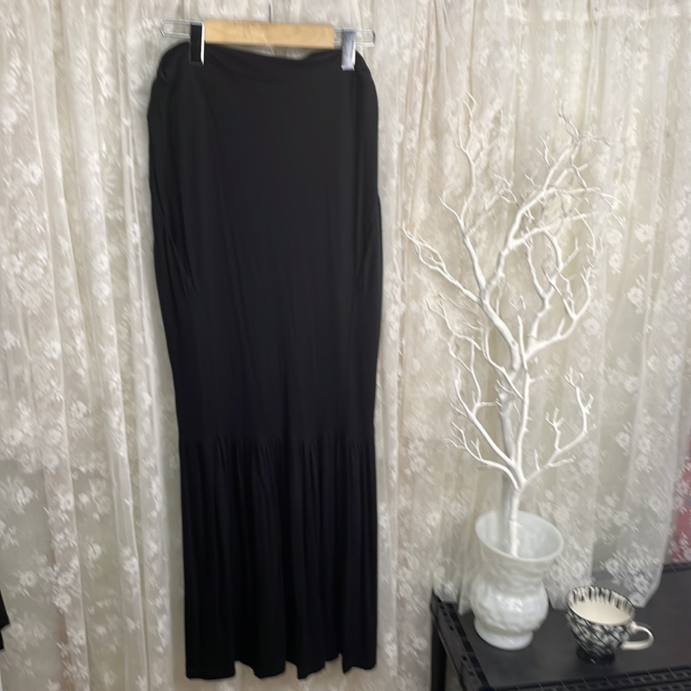 Is this a Maxi Skirt, Short Skirt, Dress, Poncho. Great piece for packing too!